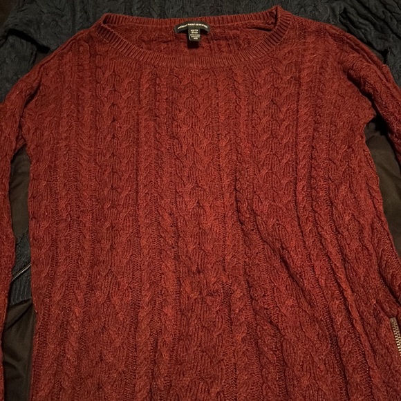 American Eagle XS Sweater bundle! - Picture 2 of 3